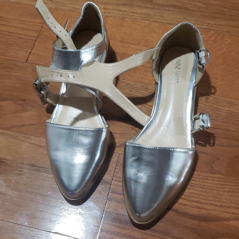 Shoes - Picture 4 of 4